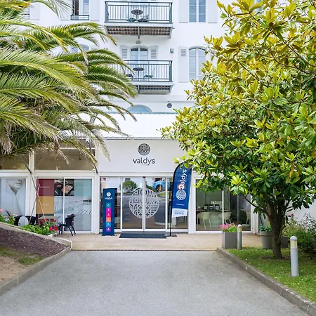 Hôtel L'Escale Marine Valdys Resort&SPA-2